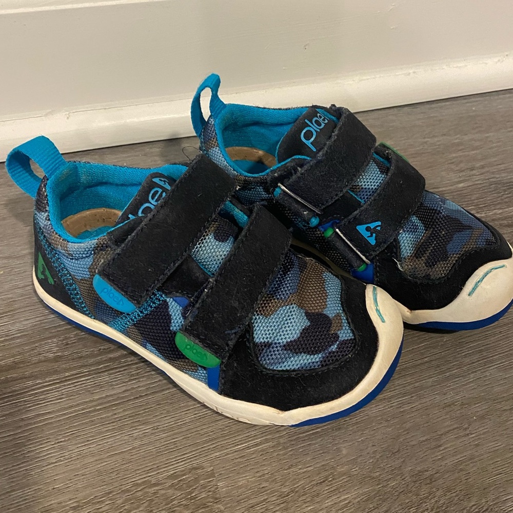 Plae toddler shoes